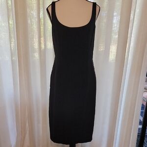 Elie Tahari Elegant Black Midi Dress
